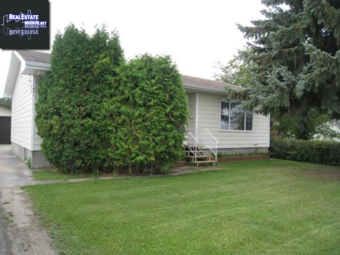 Property 912 Nipawin Rd E main img