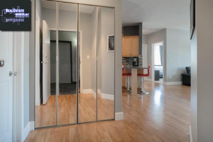 Property 808 1867 Hamilton St main img