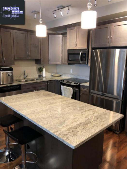 Property 111 115 Willowgrove Cres main img
