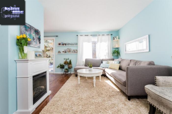 Property 37 215 Pinehouse Dr main img