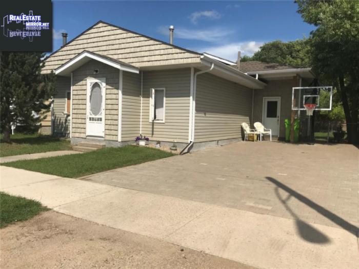 Property 135 Pasqua Ave S main img