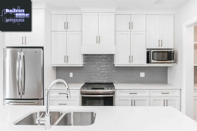 Property #4-35 Wideman Blvd main img